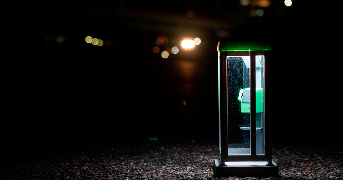 夜の公衆電話の光を眺めていたい——公衆電話型ルームライトを作った